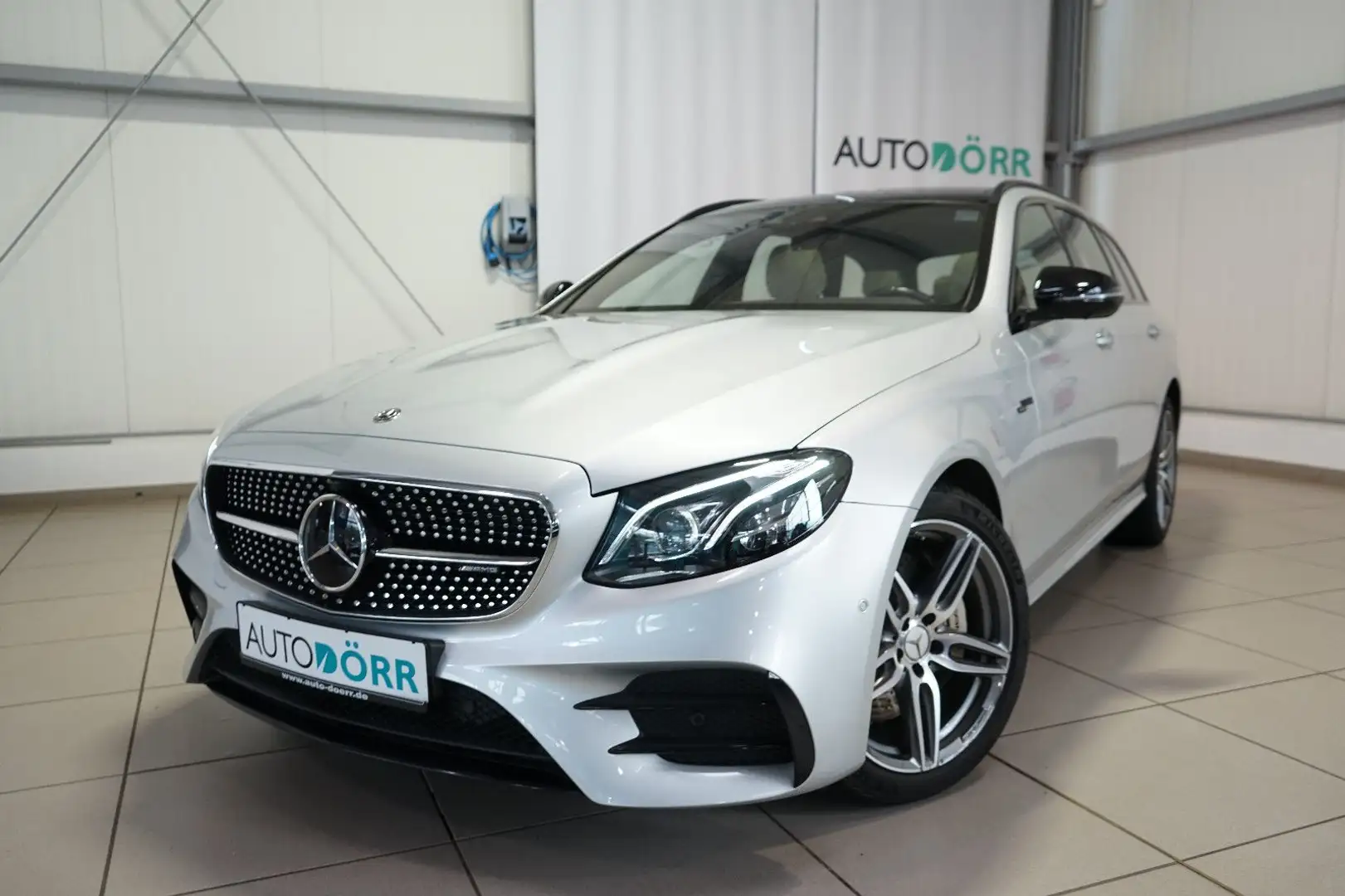 Mercedes-Benz E 53 AMG E53 AMG T 4M+ Night+Sportabgas.+Pano+Sitzklima Argent - 1