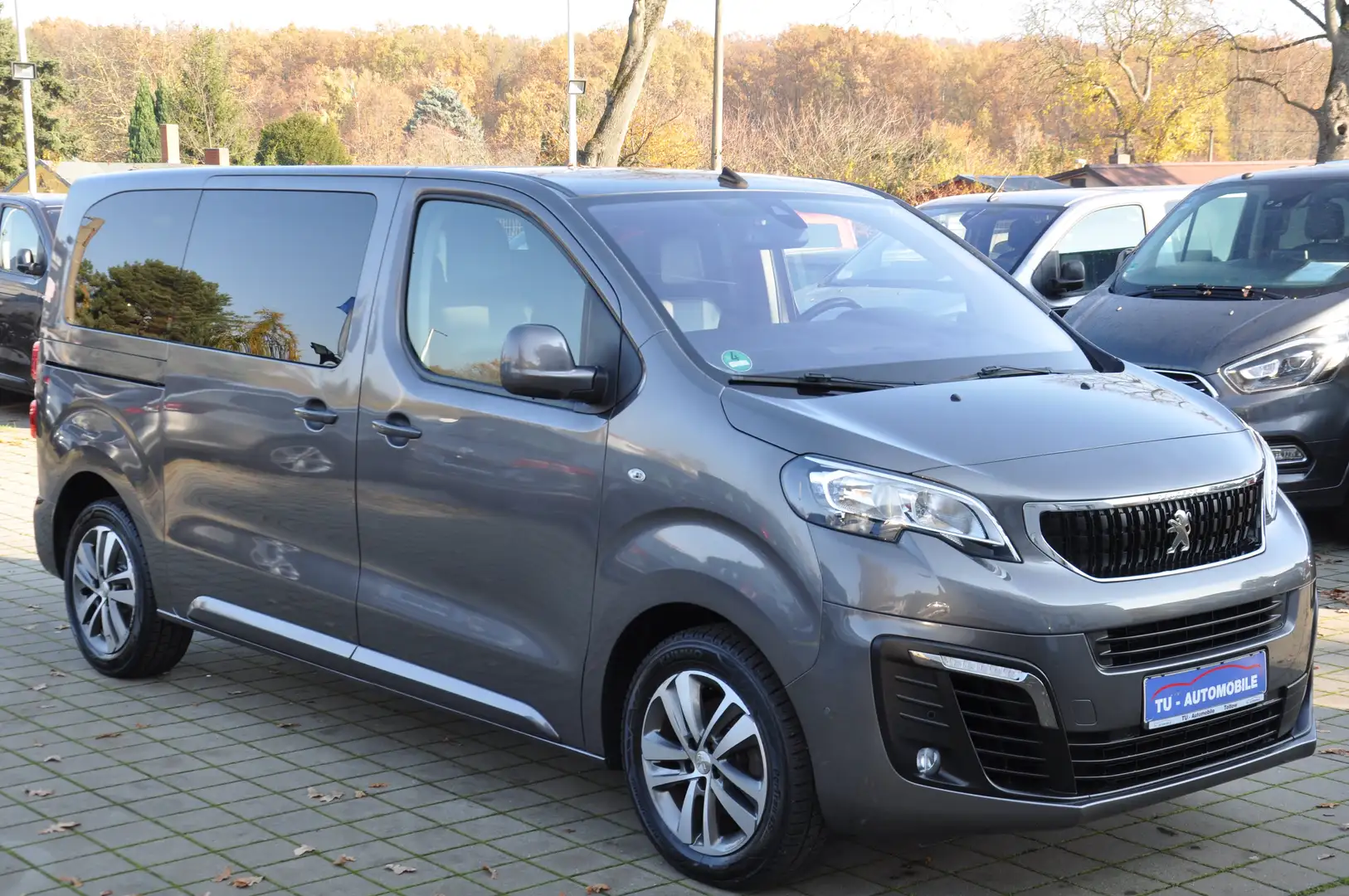 Peugeot Traveller Traveller Active L2 NAVI-ACC-HUD-MASSAGE-TOTWINKEL Gris - 1