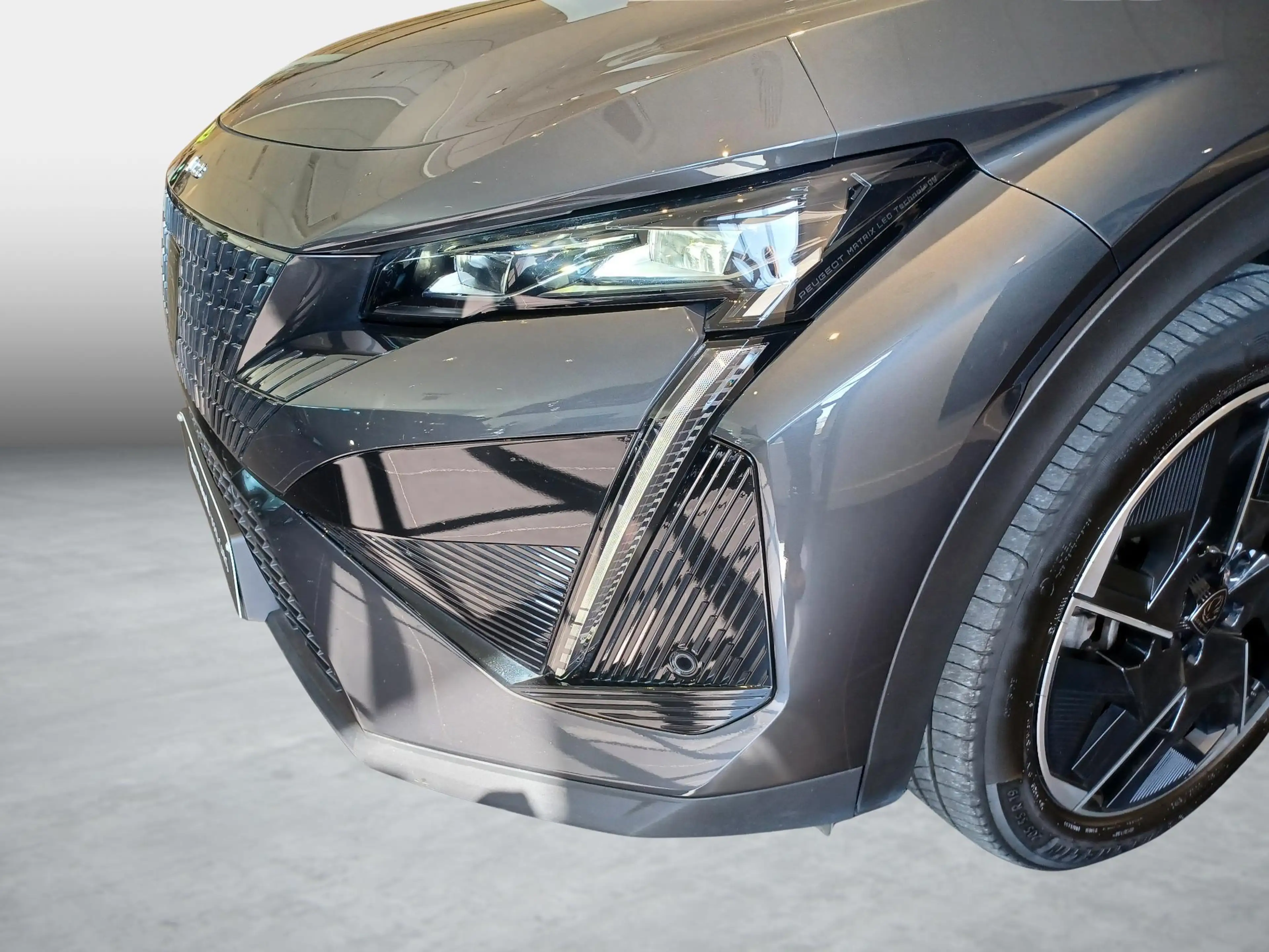 Peugeot 408 1.2 PureTech 130 S&S EAT8 GT — photo 11
