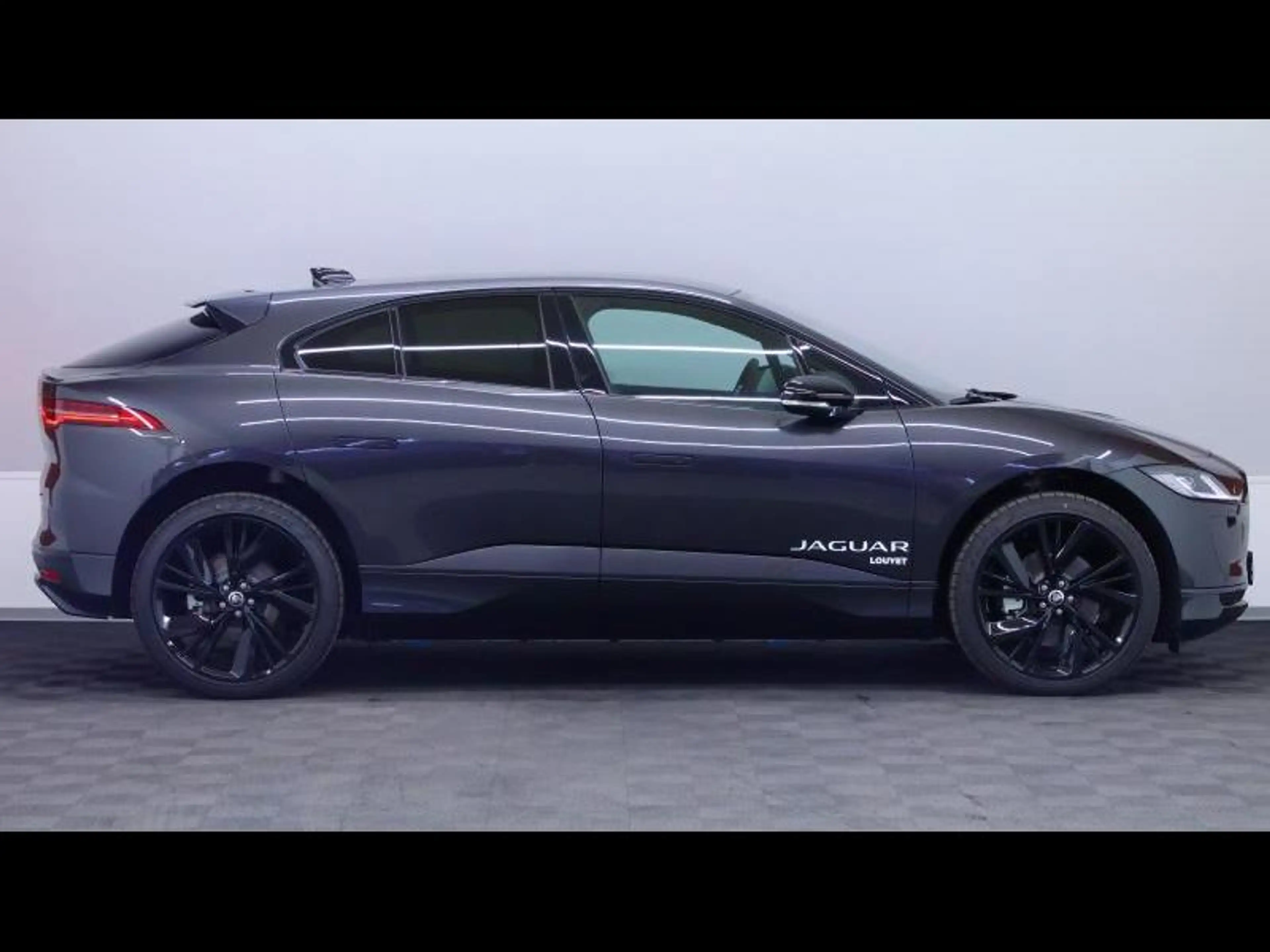 Jaguar I-Pace EV 400 R-Dynamic SE AWD Auto — photo 3