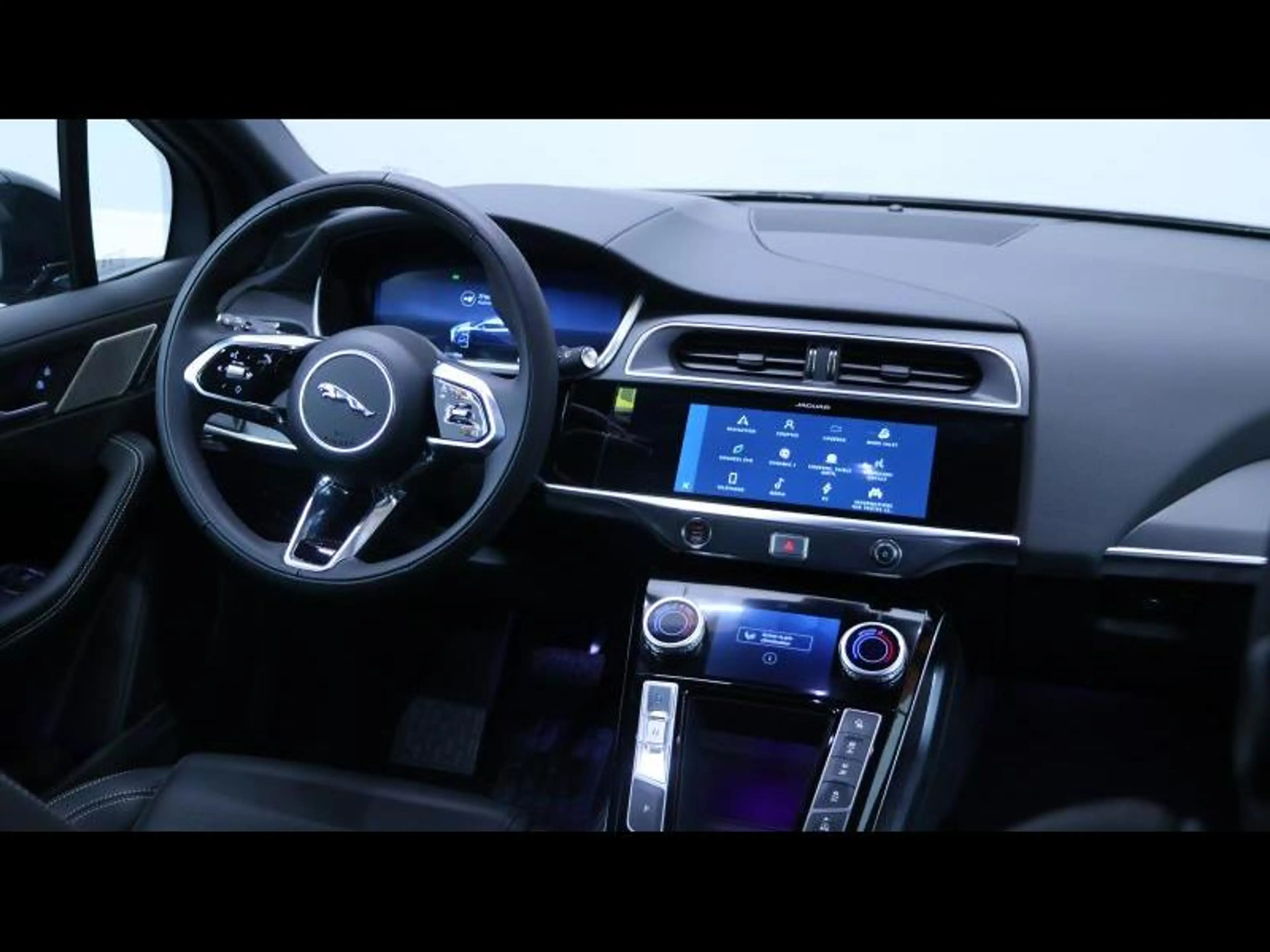 Jaguar I-Pace EV 400 R-Dynamic SE AWD Auto — photo 9