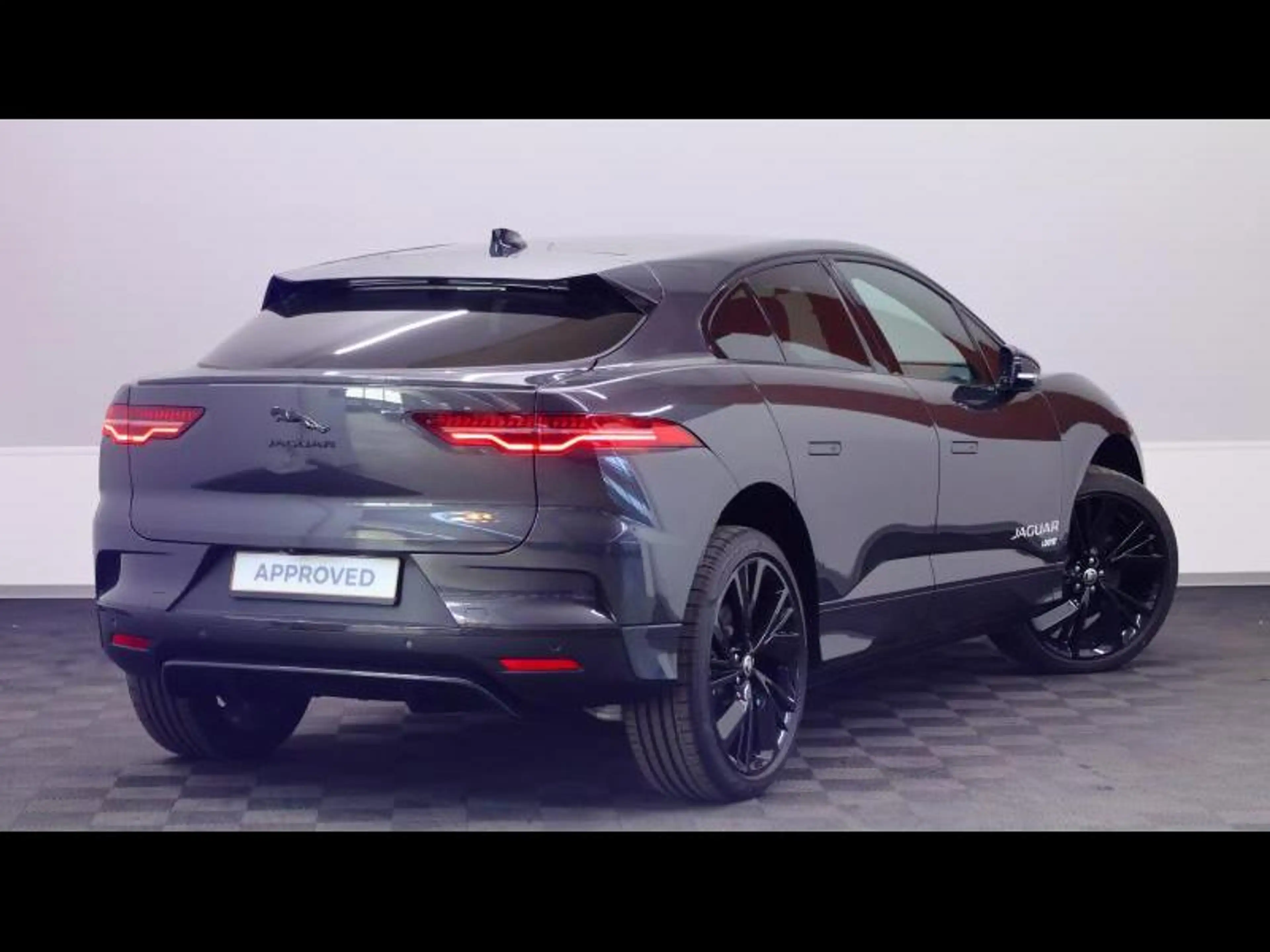 Jaguar I-Pace EV 400 R-Dynamic SE AWD Auto — photo 4