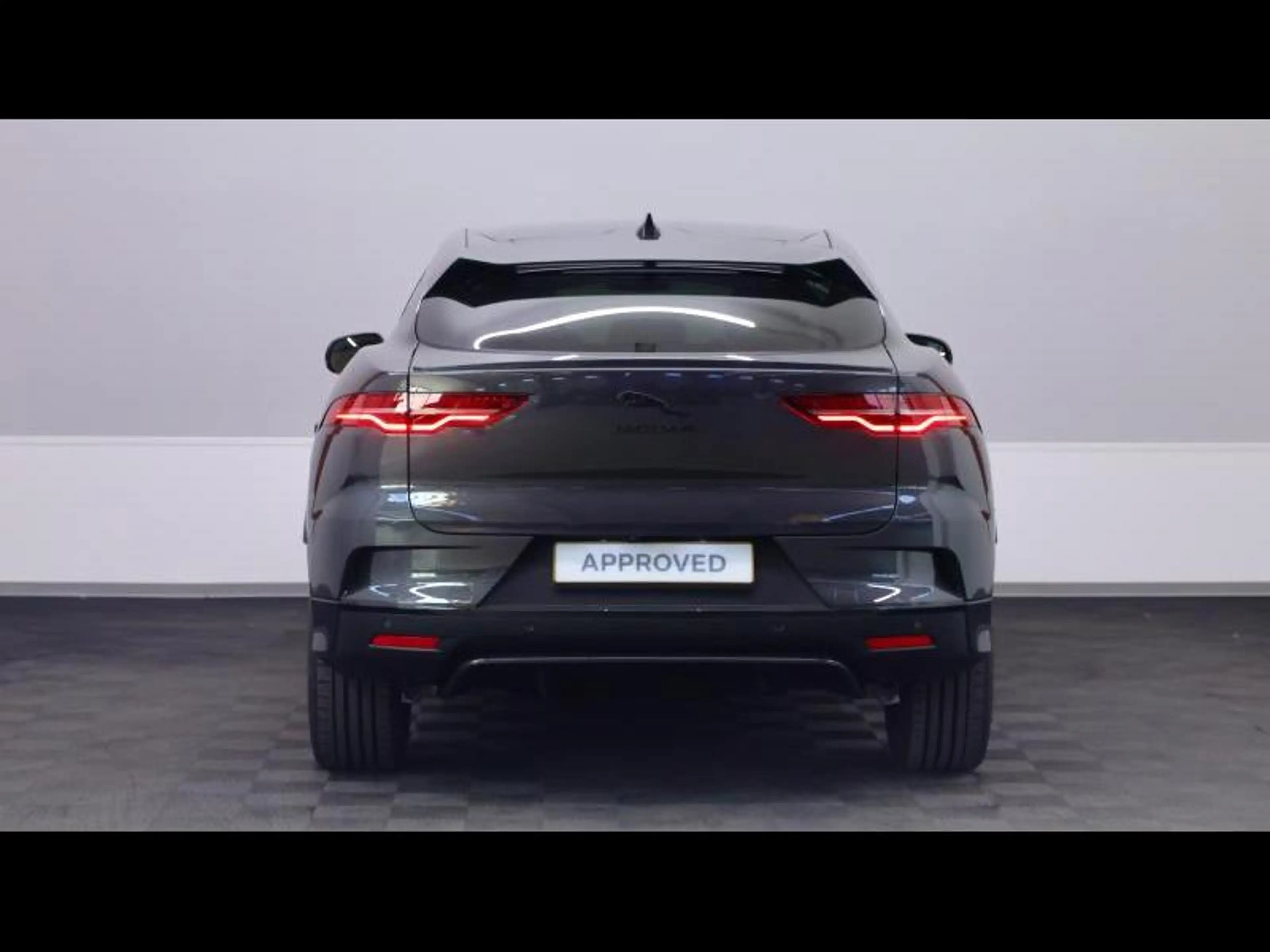 Jaguar I-Pace EV 400 R-Dynamic SE AWD Auto — photo 5