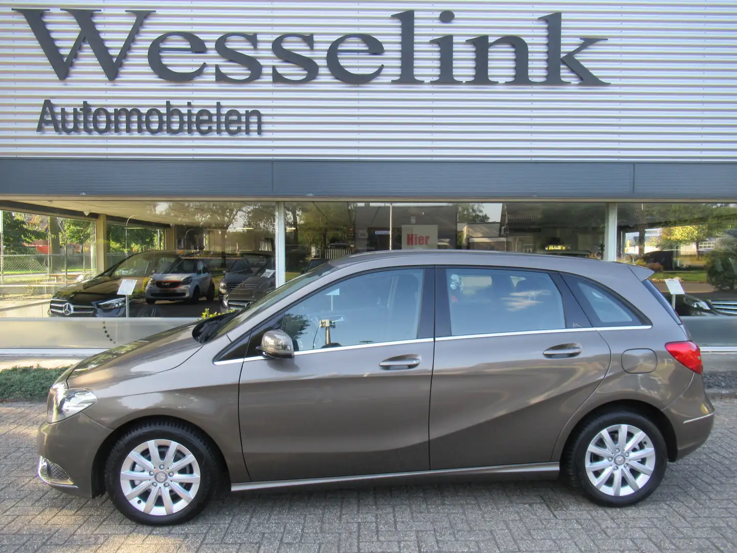 Mercedes-Benz B 180 Automaat Grijs - 1