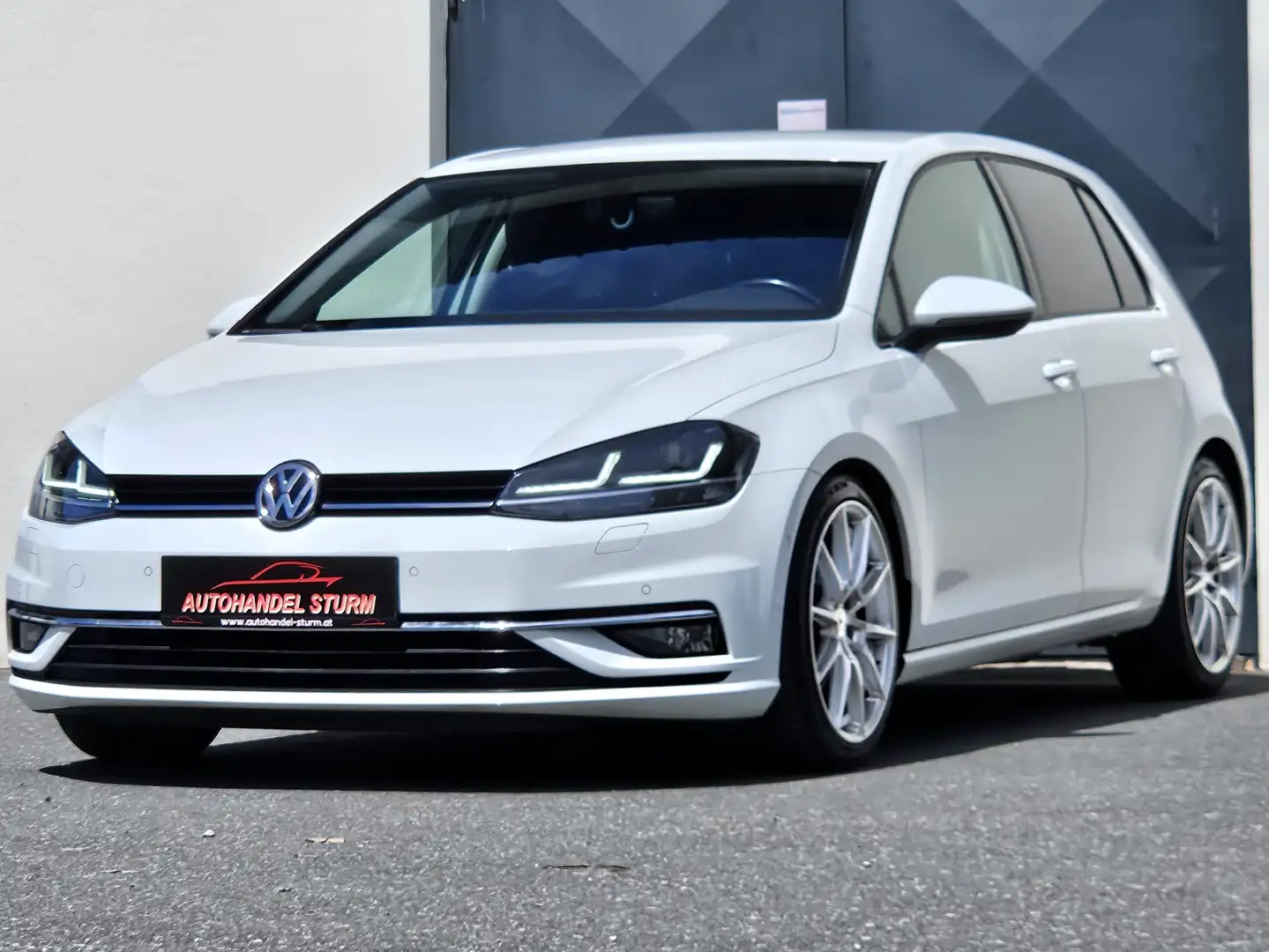 Volkswagen Golf Golf Comfortline 1,6 TDI DSG *Navi*ACC* Weiß - 2