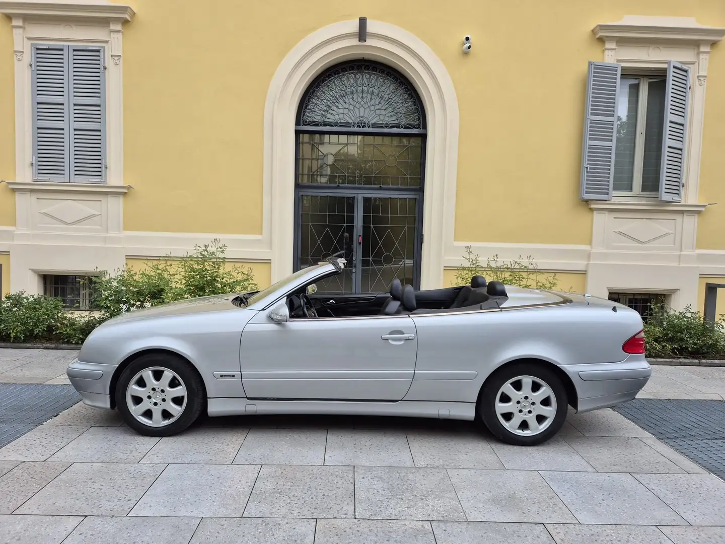 Mercedes-Benz CLK 230 CABRIO AVANTGARDE AUTOMATICA UNICO PROPRIETARIO Zilver - 2