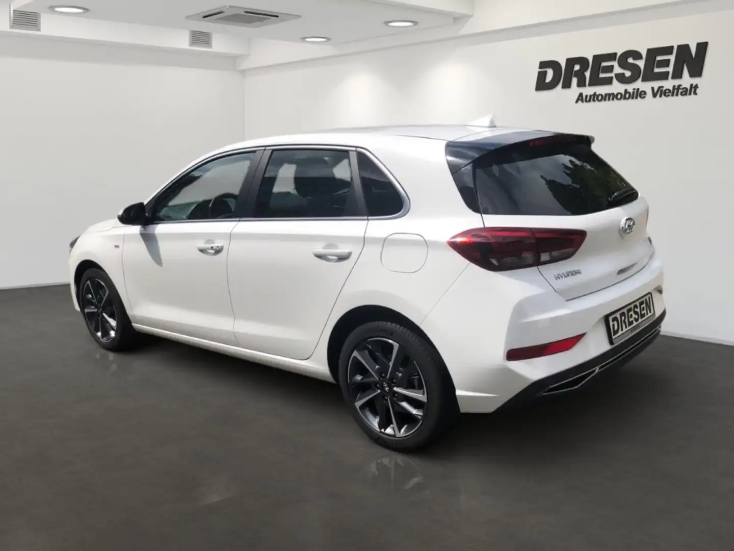 Hyundai i30 Prime Mild-Hybrid 1.5l T-GDI Mild Hybrid 118kW (16 Weiß - 2