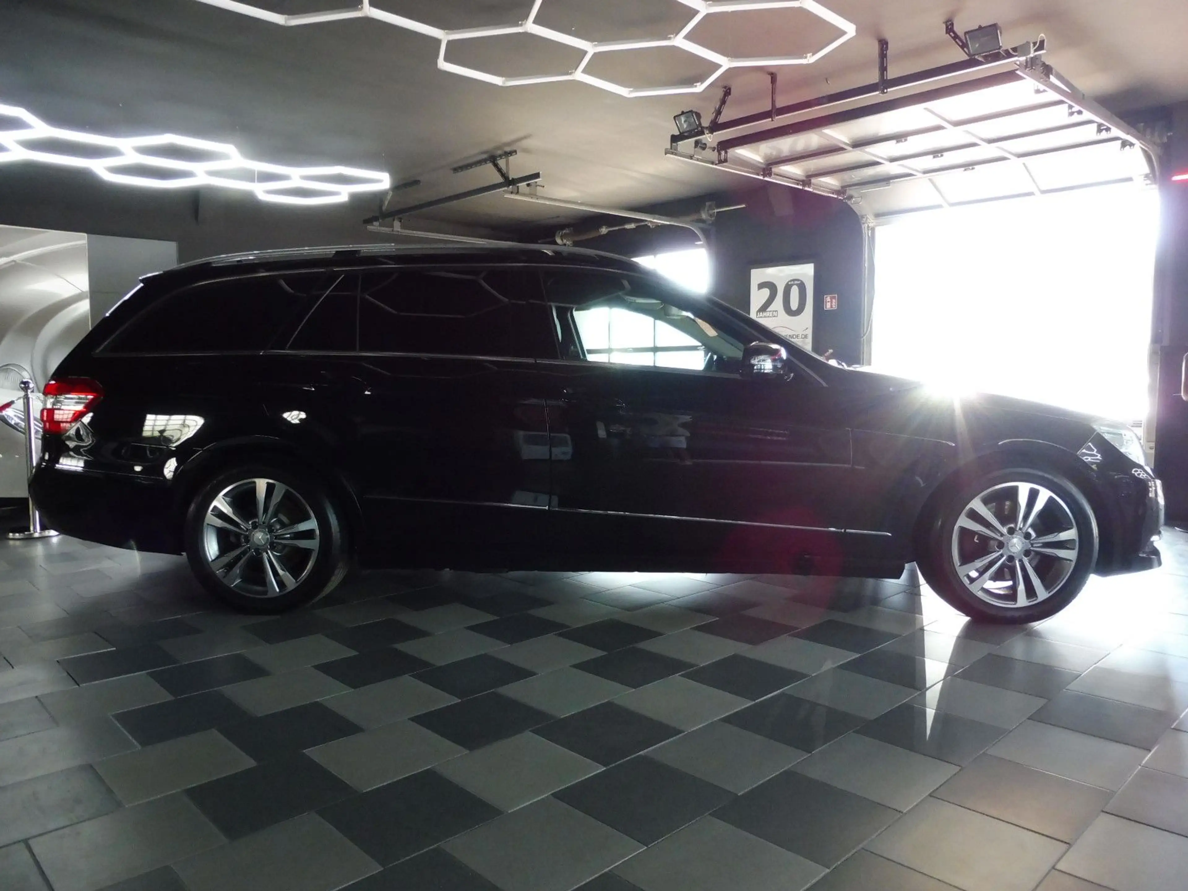 Mercedes-Benz E 250 CDI BlueEfficiency — photo 5