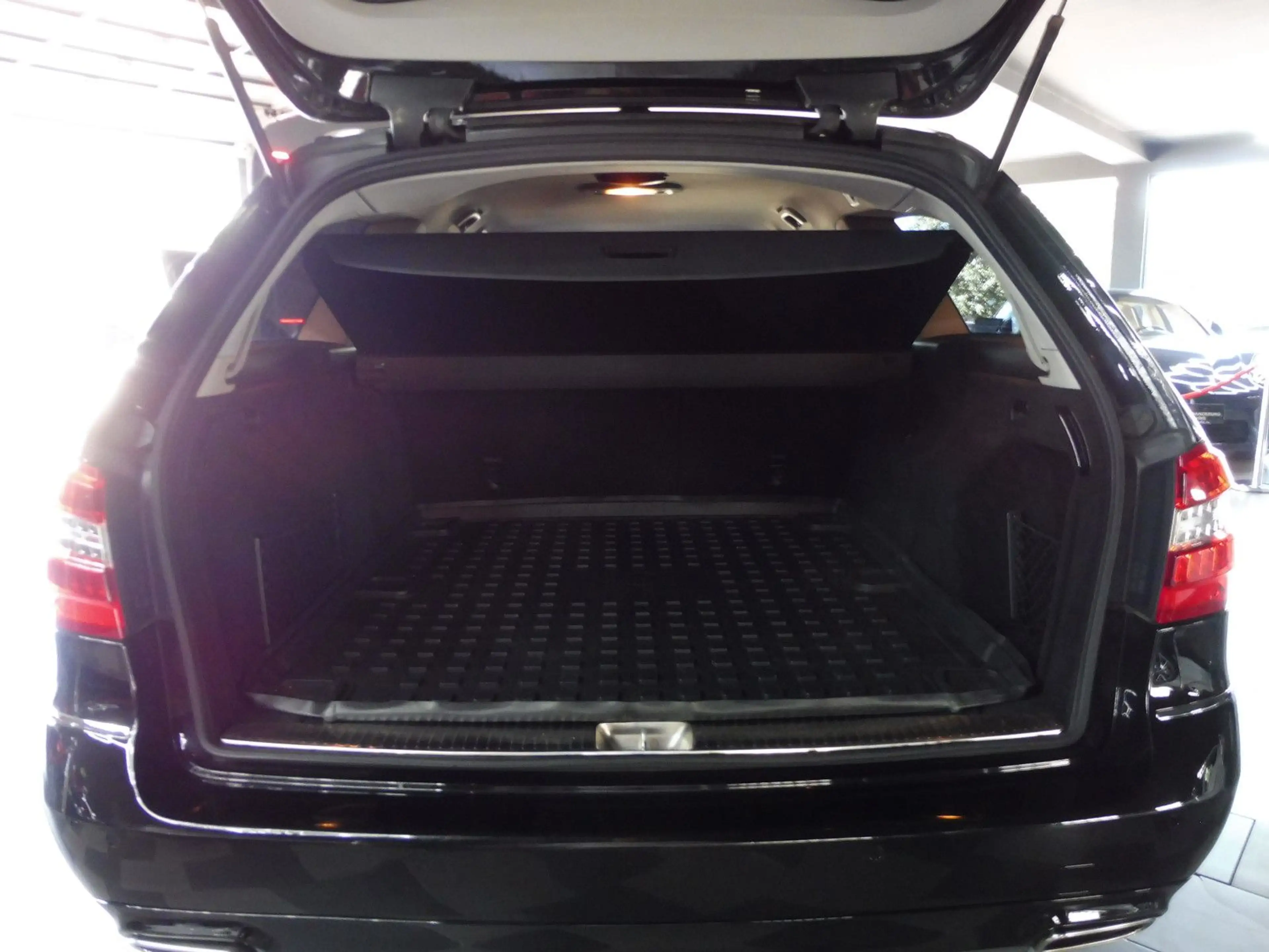 Mercedes-Benz E 250 CDI BlueEfficiency — photo 14