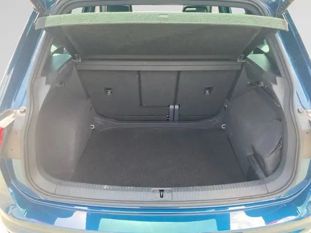 Volkswagen Tiguan view 12