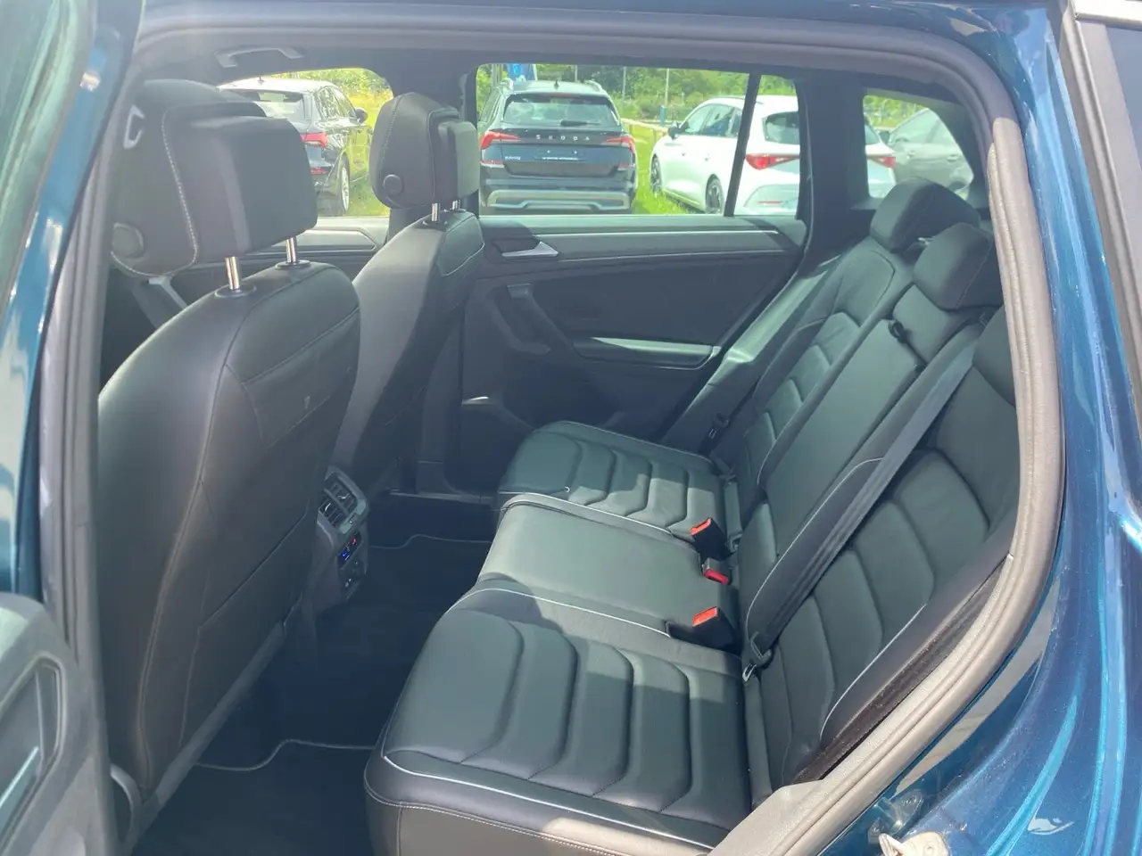 Volkswagen Tiguan R-Line Business Premium 2.0 TDI SCR 110 kW (150 ch) 7 vitesses DSG, миниатюра 11