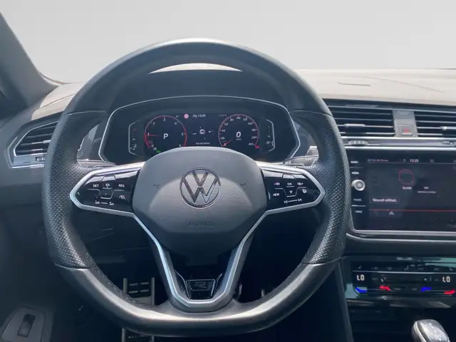 Volkswagen Tiguan view 18