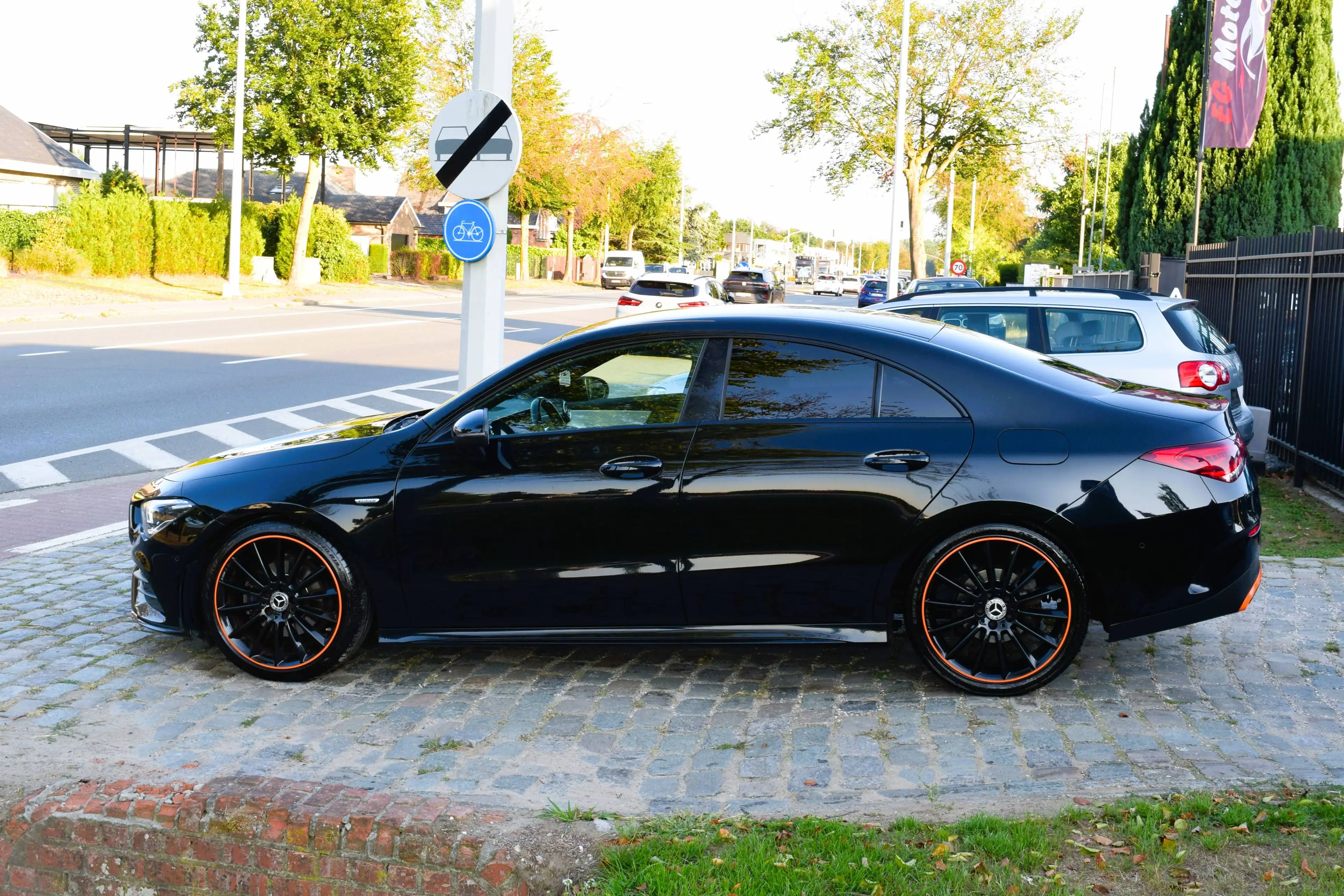 Mercedes-Benz CLA 180 /AMG LINE/EDITION/1st Owner/GARANTIE — photo 2