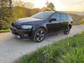 Skoda Octavia Octavia Combi 2,0 TDI 4x4 Scout DSG Scout Schwarz - thumbnail 1