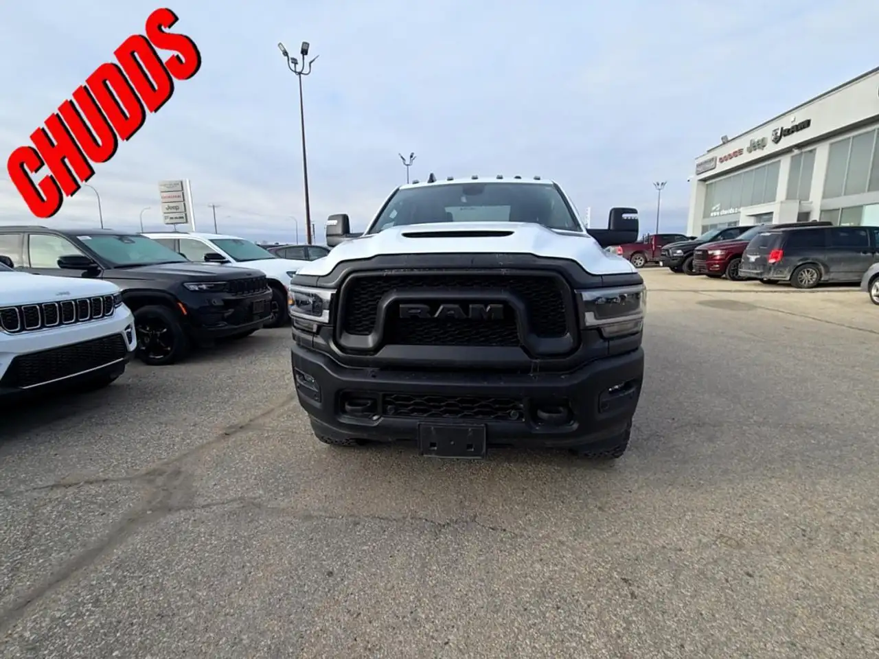RAM 2500 снимка RAM 2500