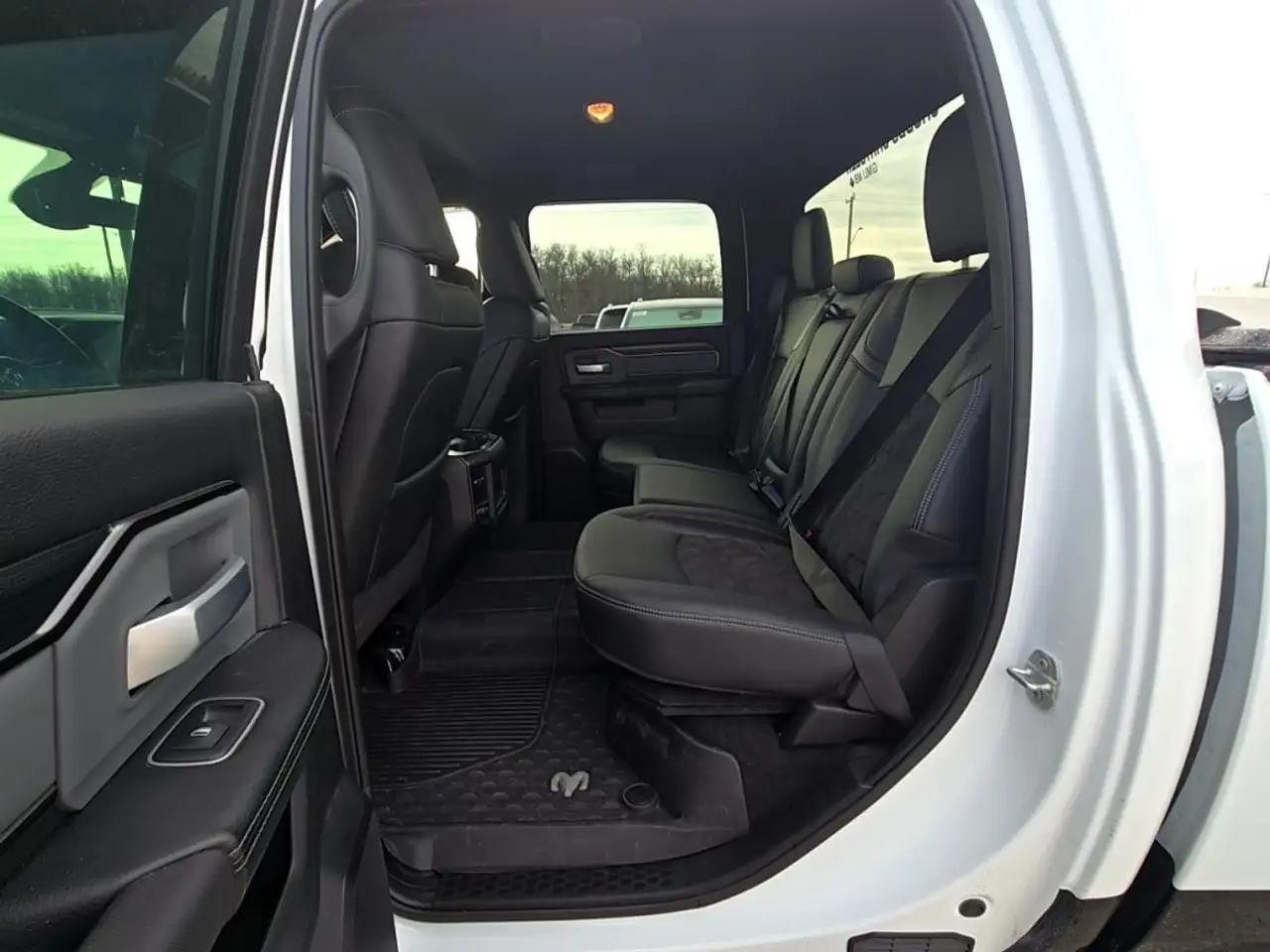 RAM 2500 снимка RAM 2500