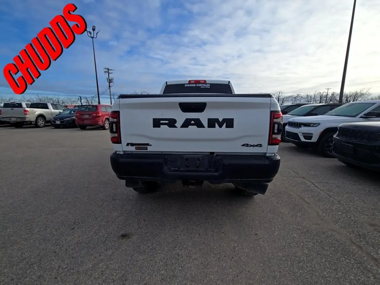 RAM 2500 снимка RAM 2500