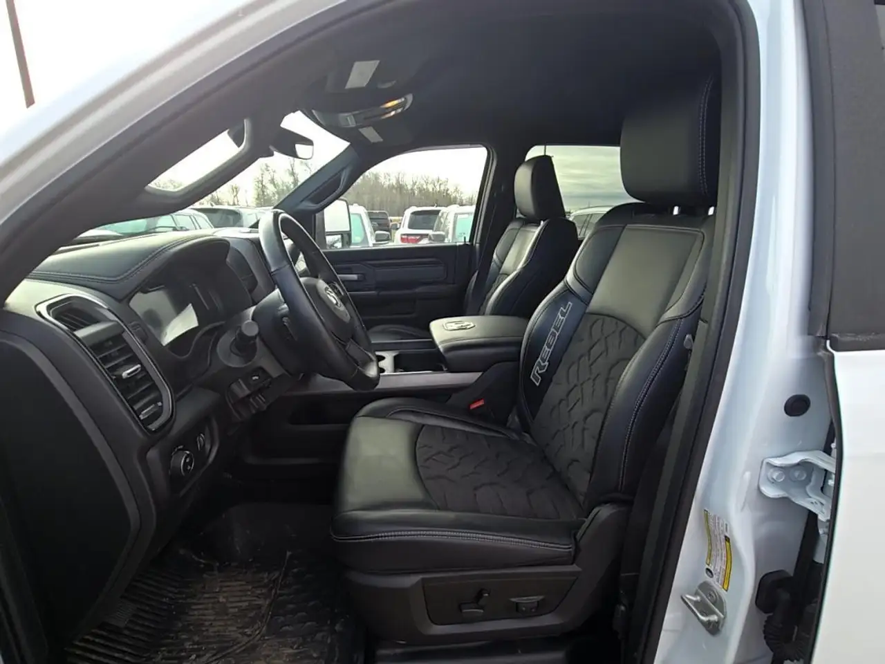 RAM 2500 снимка RAM 2500