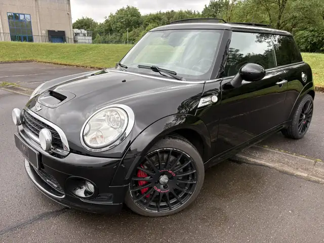 MINI John Cooper Works R56 - Toit ouvrant - Siège Recaro - Navigation