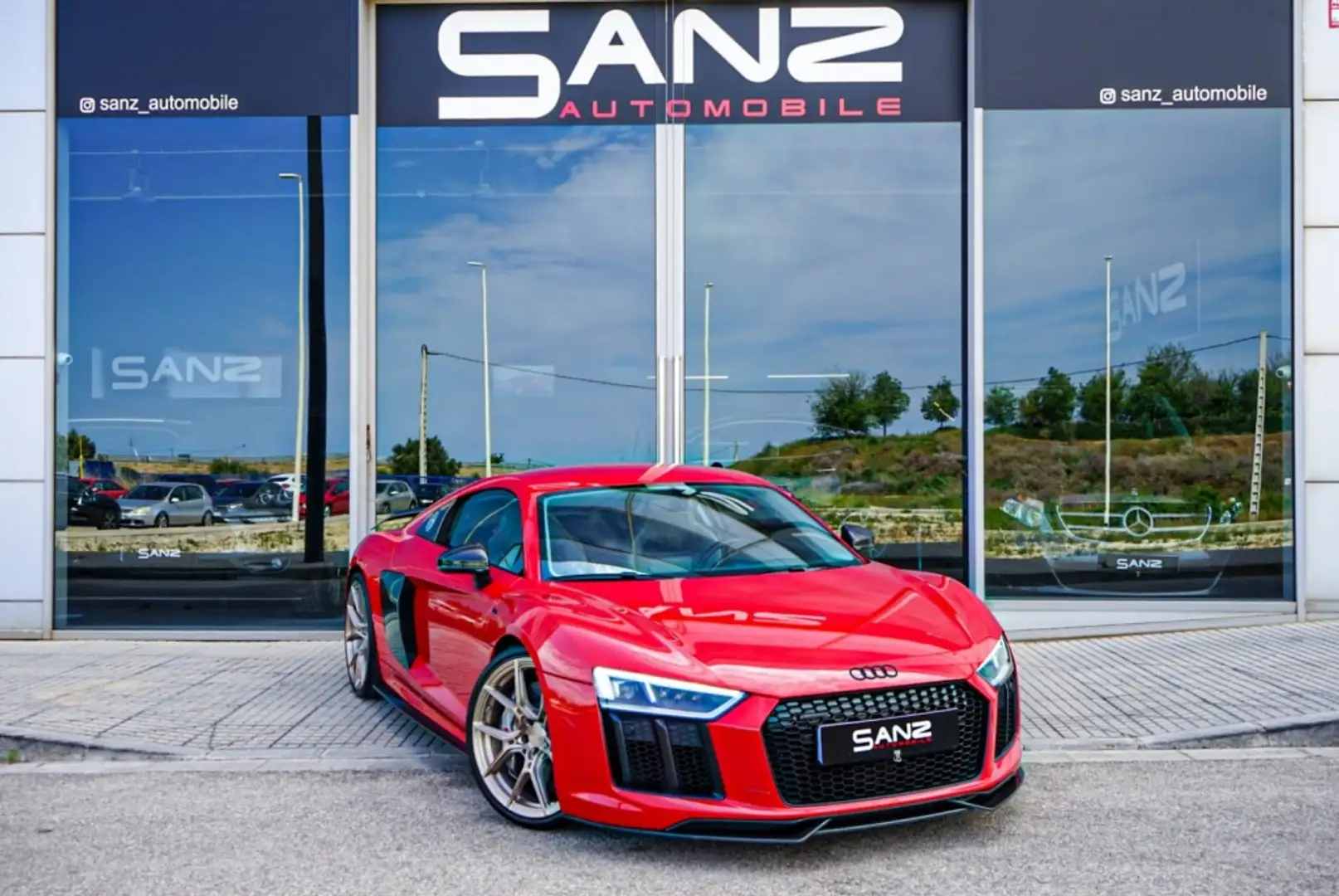 Audi R8 5.2 FSI V10 plus quattro S Tronic Rouge - 1