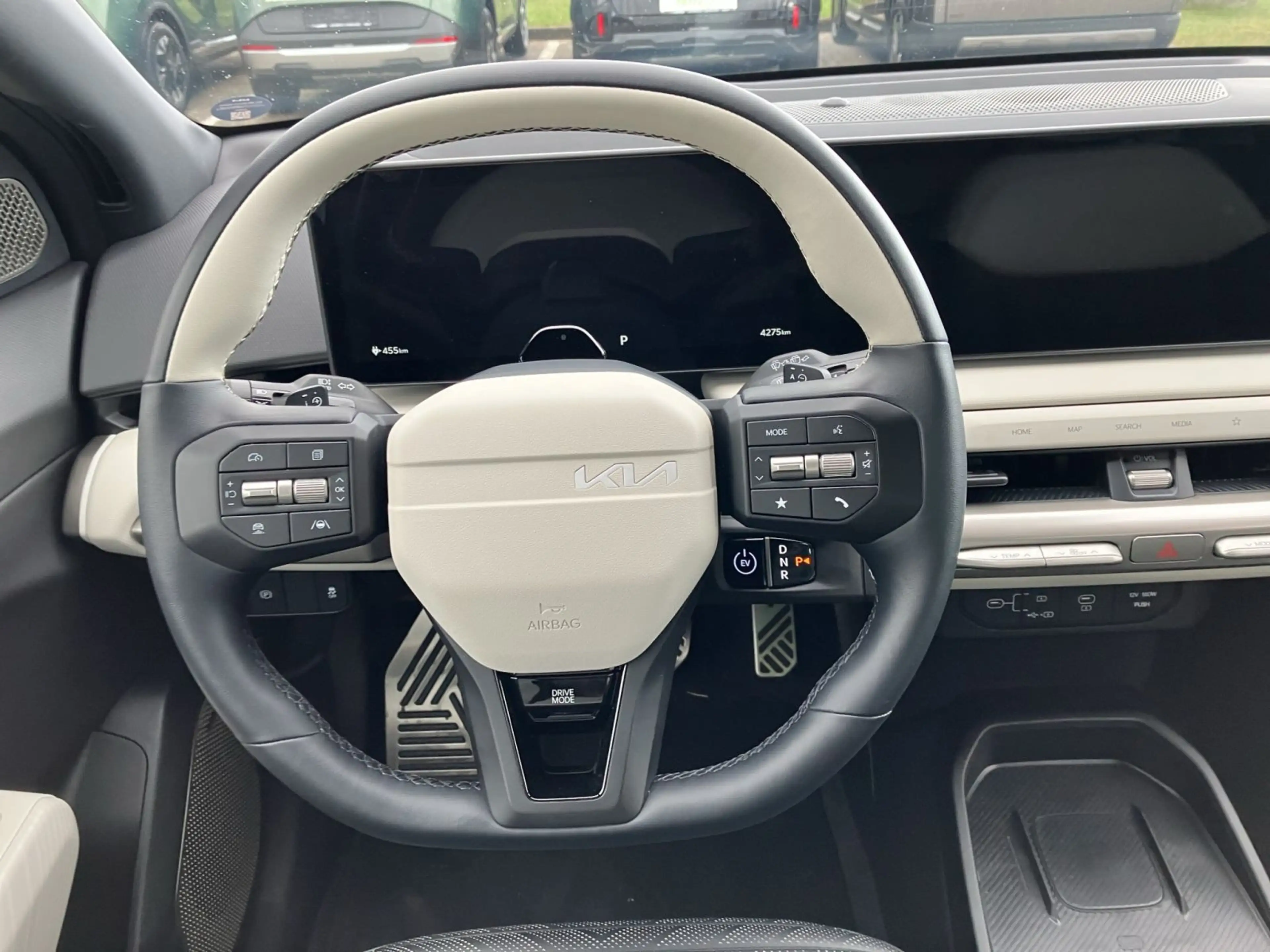 Kia EV4 81 GT-Line P10/AHK — photo 11