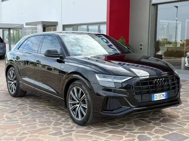 Audi Q8 45 3.0 tdi mhev 231 cv quattro tiptronic s-line