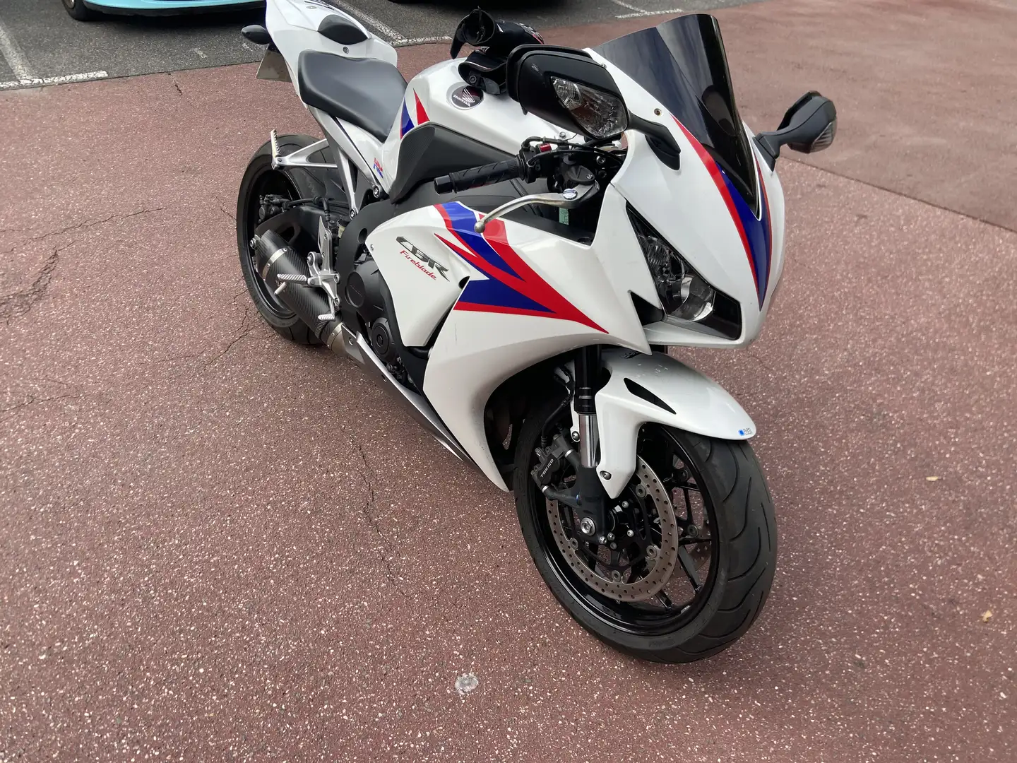Honda CBR 1000 moto full origine - 1