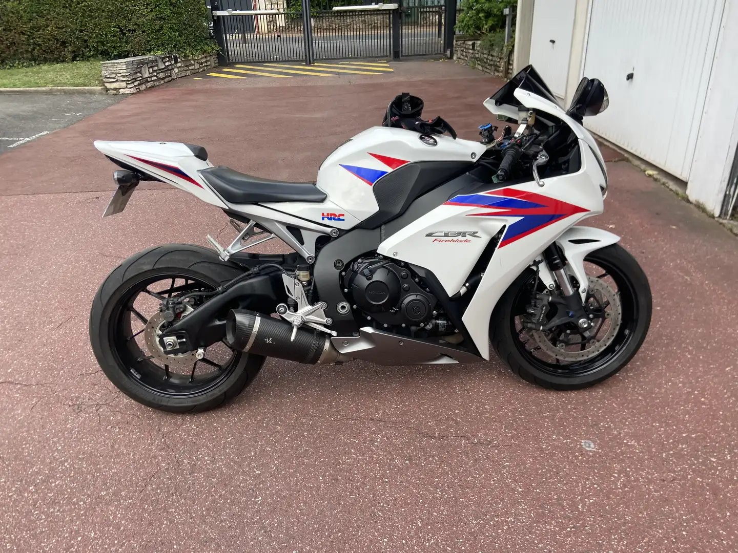 Honda CBR 1000 moto full origine - 2
