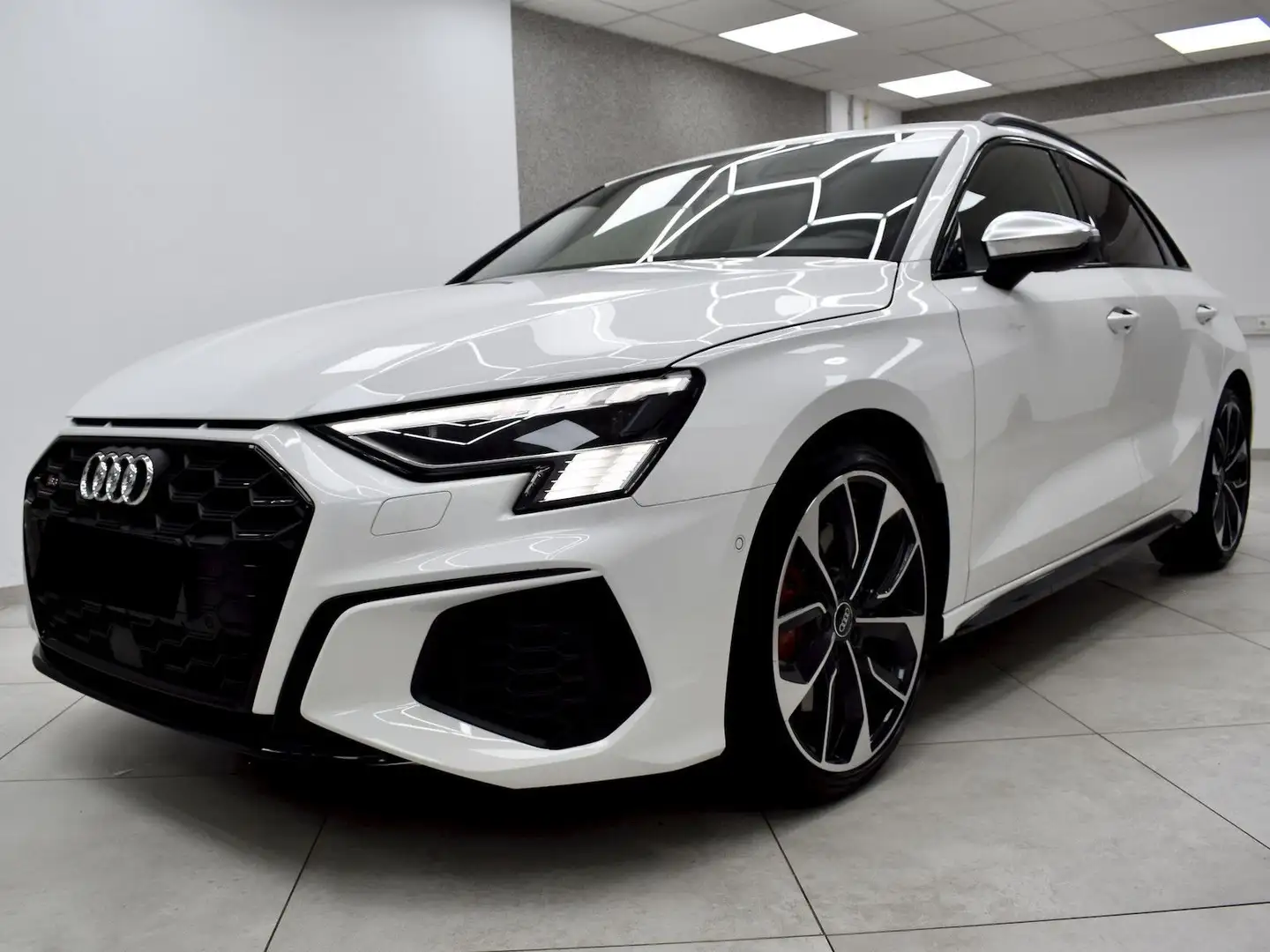 Audi S3 Sportback 2.0 tfsi quattro s-tronic 19" Matrix Weiß - 1