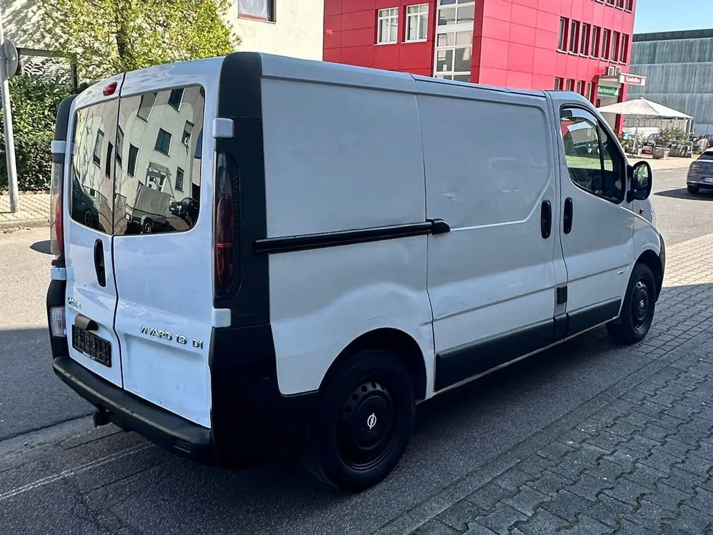 Opel Vivaro 1.9 Camper Umbau Weiß - 2