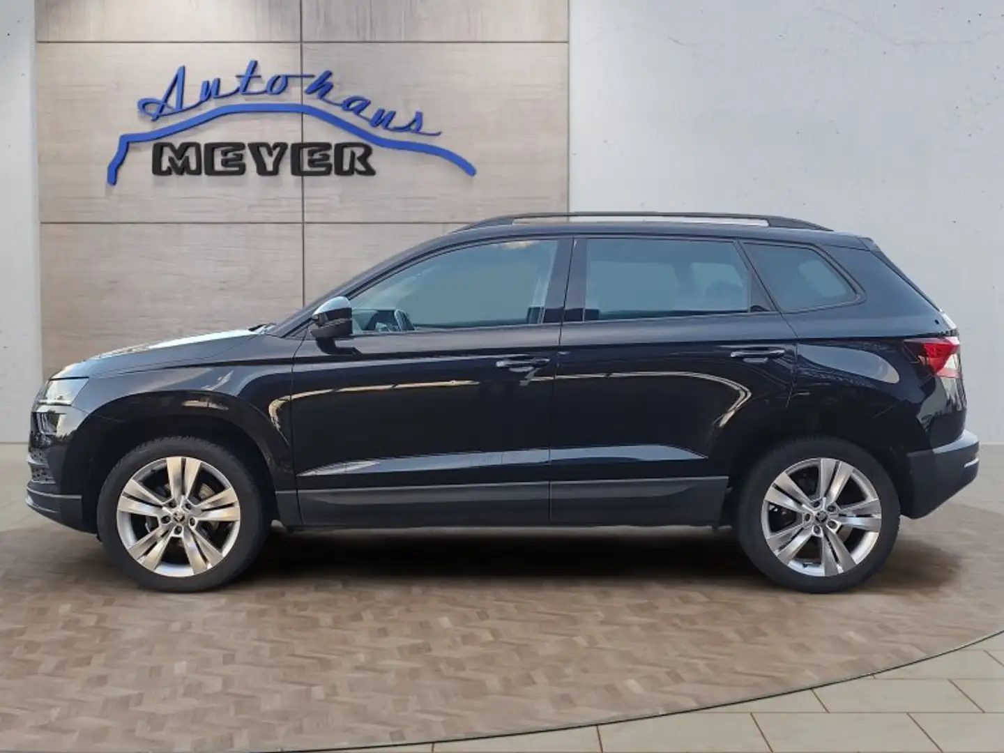 Skoda Karoq Style 1,5TSI AHK/Navi/LED/Standheizung Noir - 2