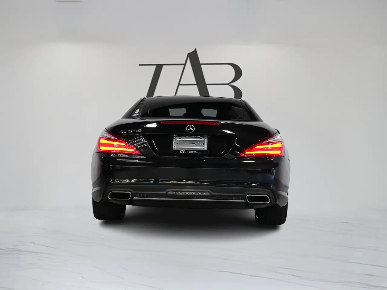 Mercedes-Benz SL снимка Mercedes-Benz SL