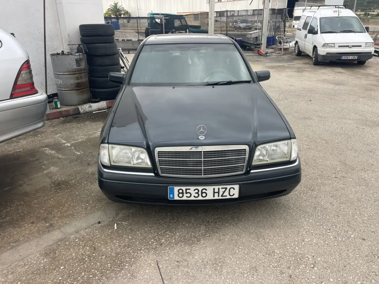 Mercedes-Benz C 180 Elegance Fekete - 1