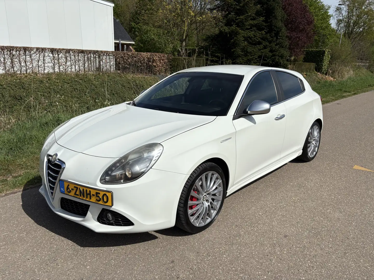 Alfa Romeo Giulietta 1.4 T Distinctive / LEER / NAVI / AIRCO ECC / CRUI Wit - 2