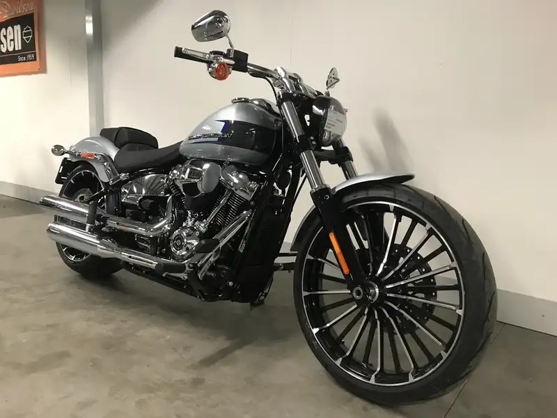 Harley-Davidson Softail - foto 3