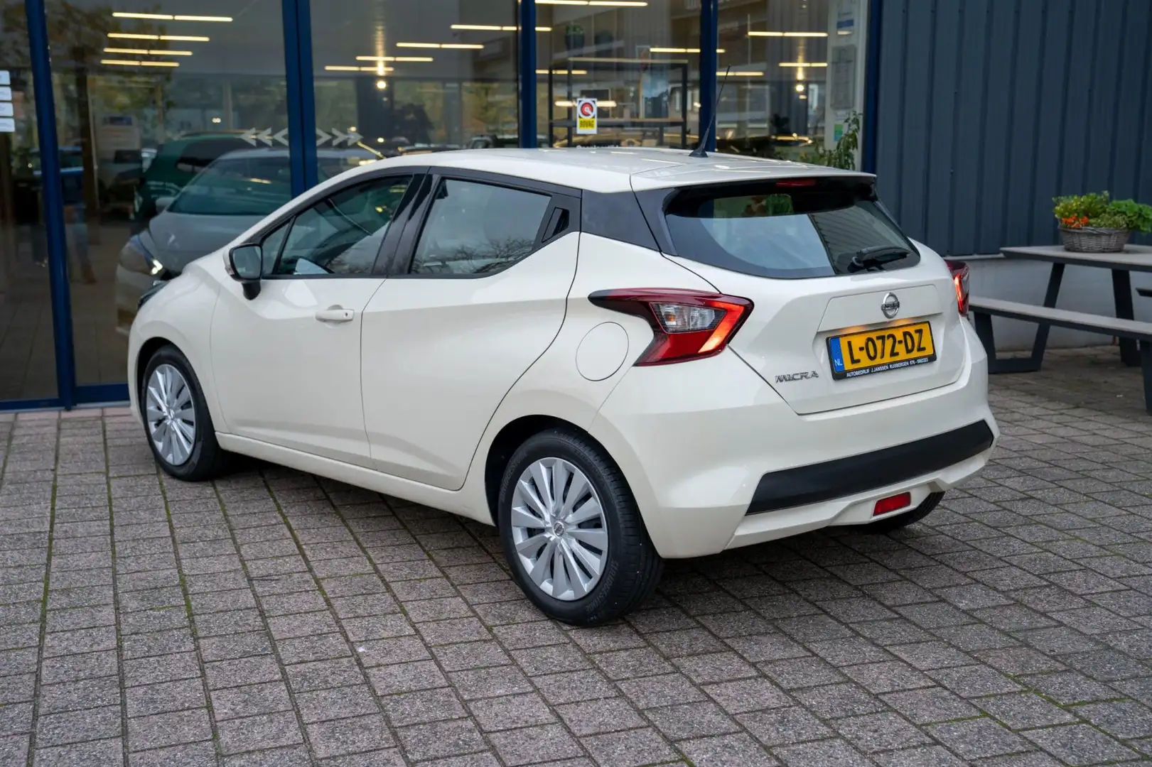 Nissan Micra 1.0 IG-T Acenta | Prijs rijklaar incl 12 mnd garan Blanc - 2