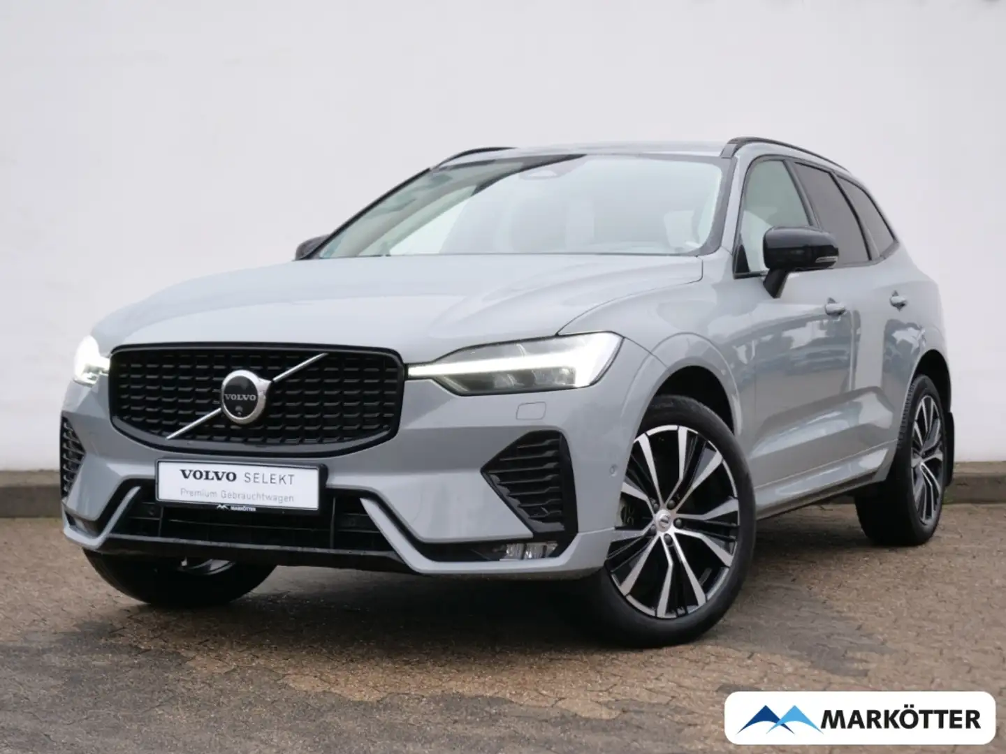 Volvo XC60 B4 AWD Plus Dark AHK/360CAM/Google Grau - 1