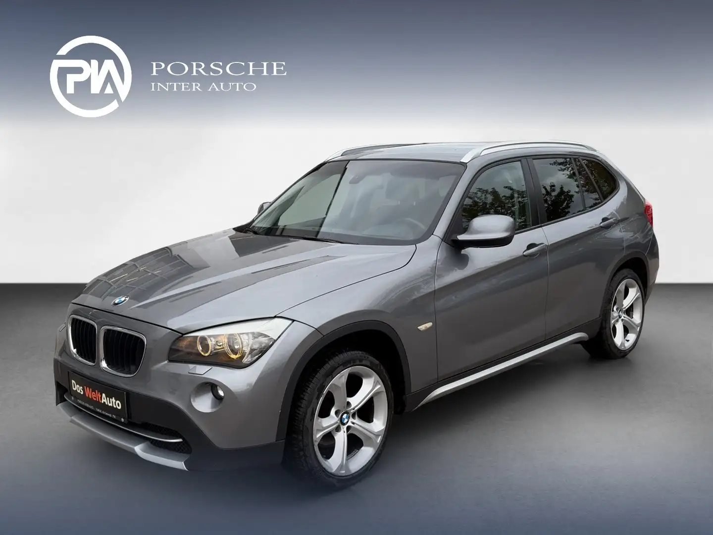BMW X1 xDrive18d Österreich Paket Grau - 1