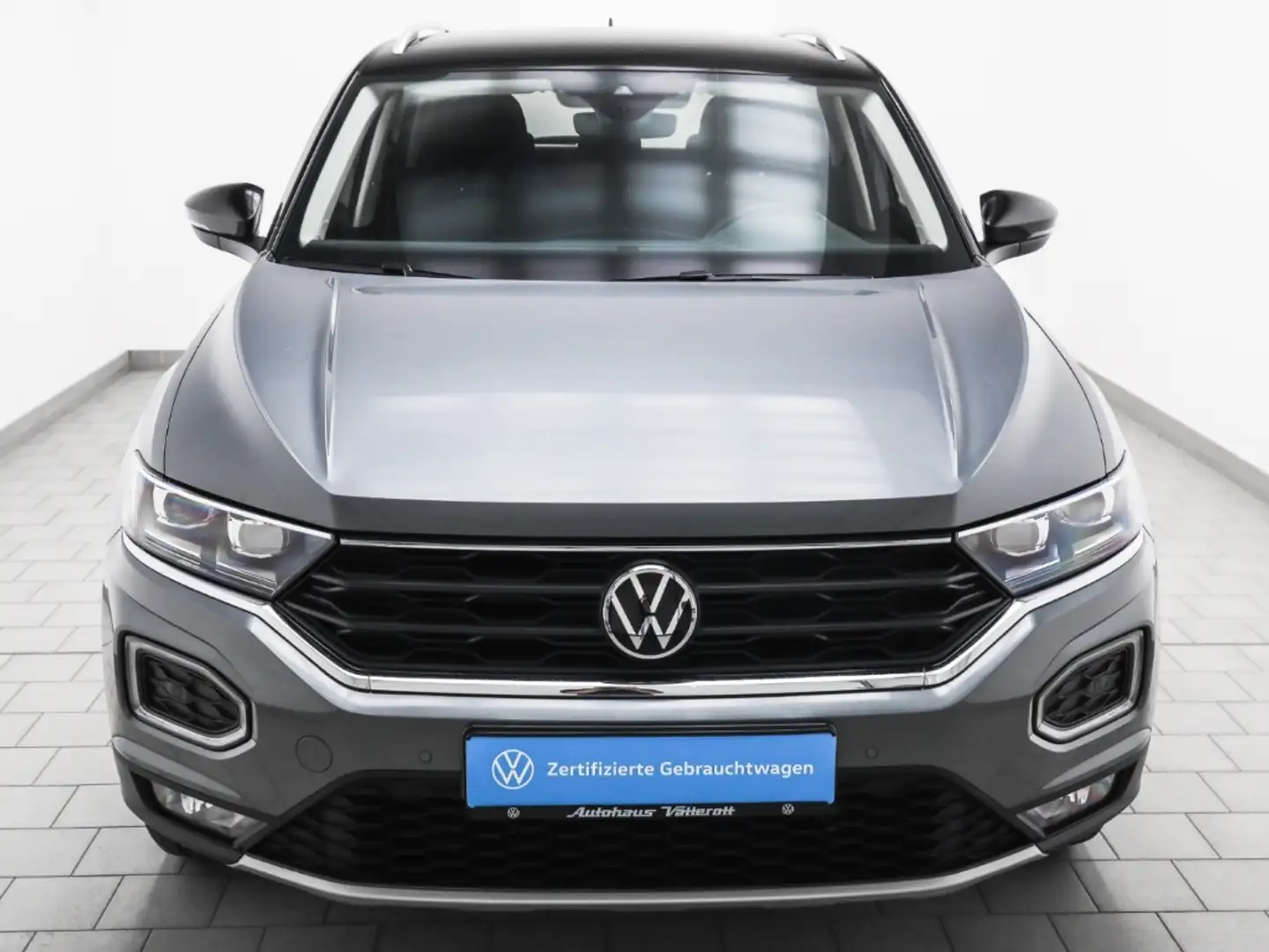 Volkswagen T-Roc 1.5 TSI UNITED Navi ACC Grijs - 2