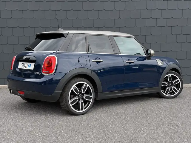 Mini Cooper Cooper view 3