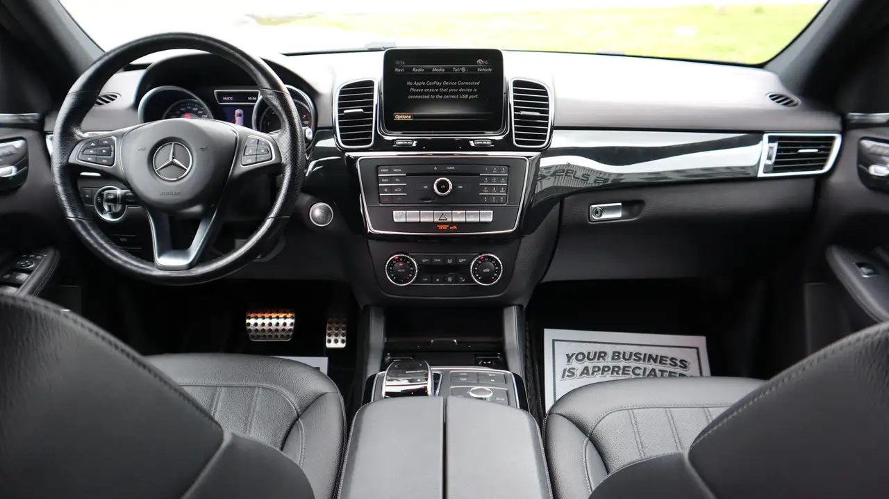 Mercedes-Benz GLE снимка Mercedes-Benz GLE