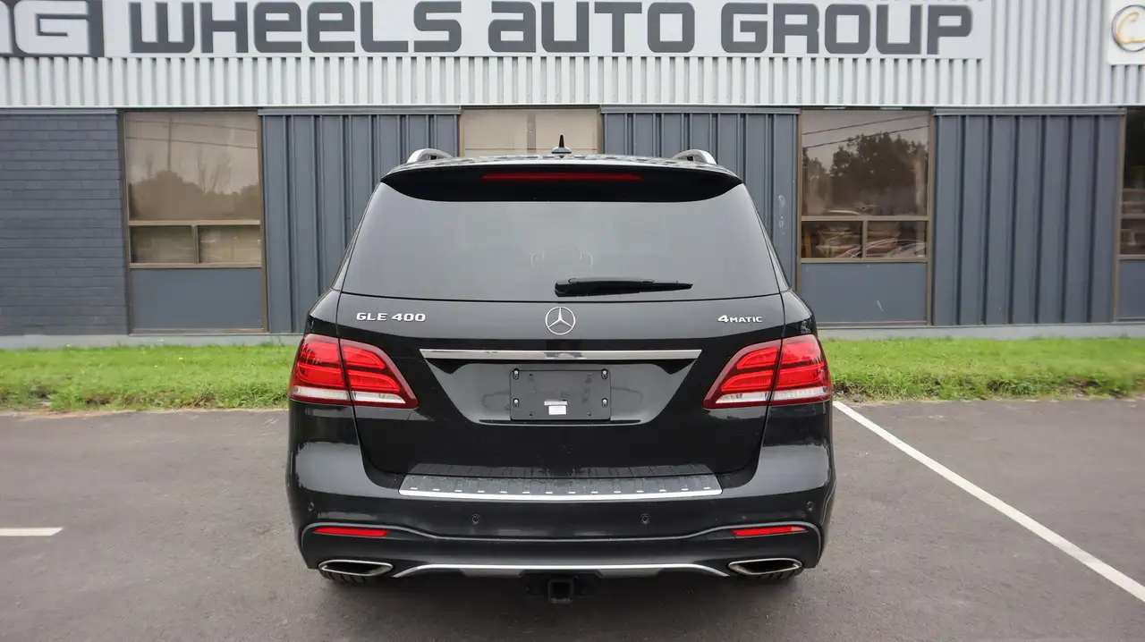 Mercedes-Benz GLE снимка Mercedes-Benz GLE