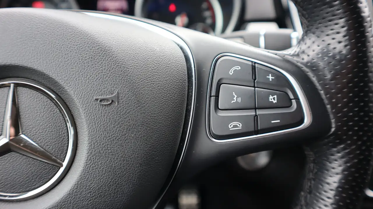 Mercedes-Benz GLE снимка Mercedes-Benz GLE