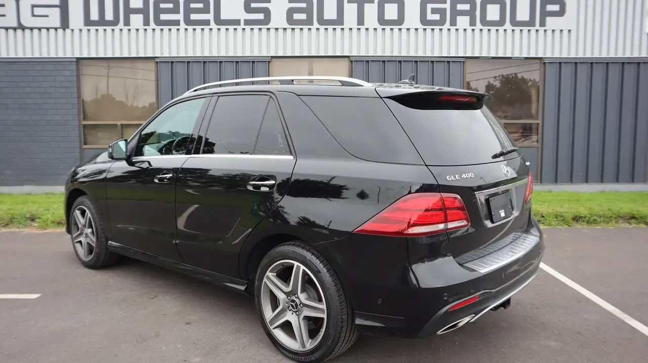 Mercedes-Benz GLE снимка Mercedes-Benz GLE