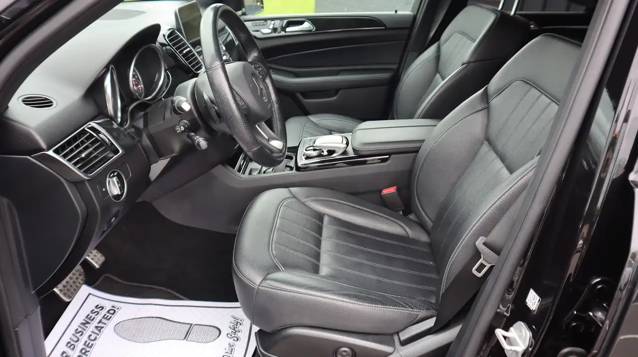 Mercedes-Benz GLE снимка Mercedes-Benz GLE