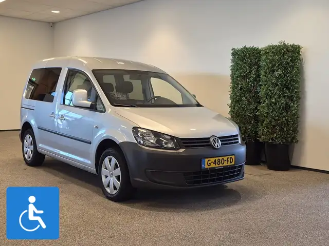Volkswagen Caddy Rolstoelauto 3+1 of 5+0