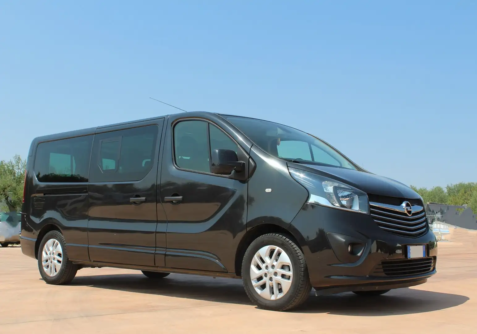 Opel Vivaro OPEL VIVARO BITURBO 9 POSTI Nero - 1