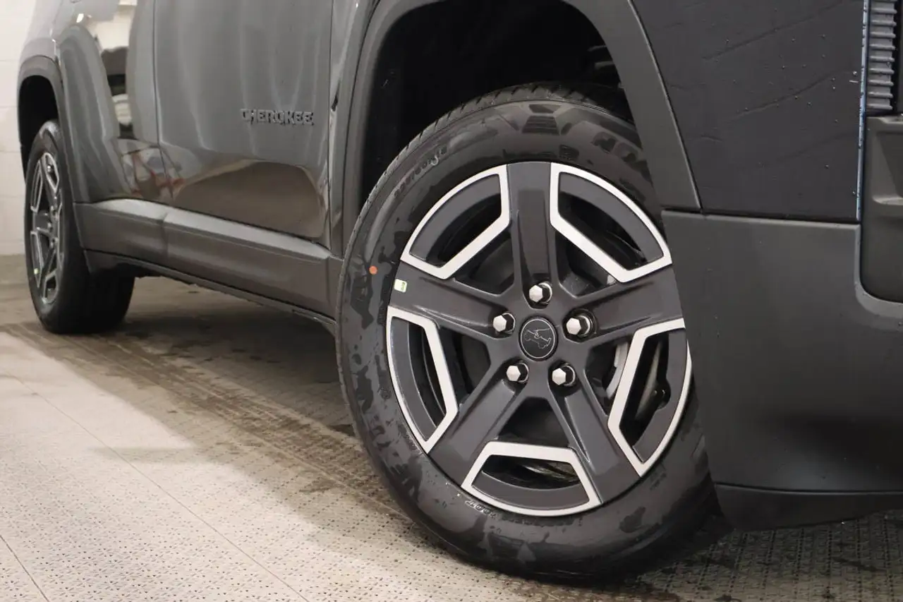 Jeep Cherokee снимка Jeep Cherokee