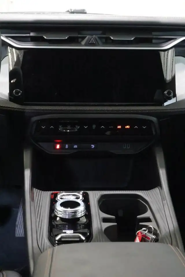 Jeep Cherokee снимка Jeep Cherokee