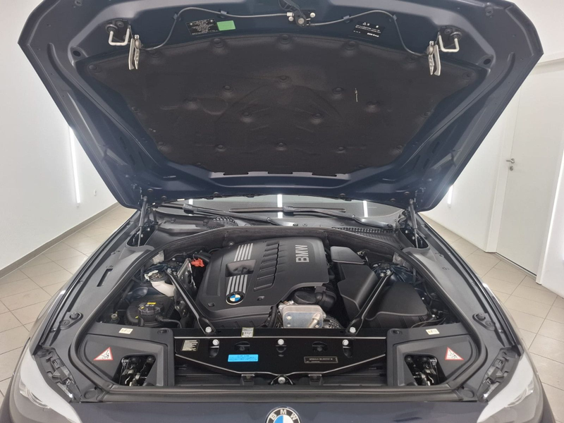 BMW 528 i*PDC*KAM*NAV*GEPFLEGT*6 ZYLINDER* — photo 7
